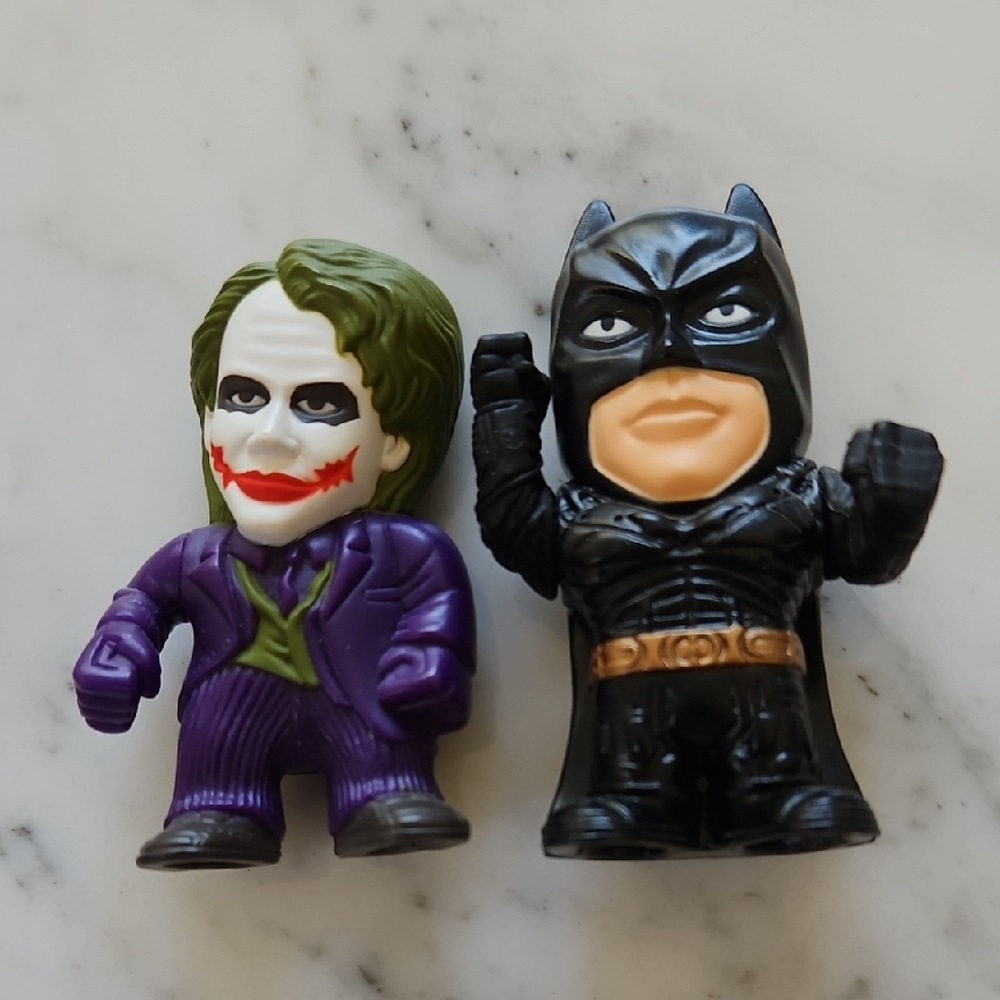 BATMAN & THE JOKER The Dark Knight Figurines